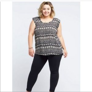 Piphany 3x Black and Cream Flowy Top